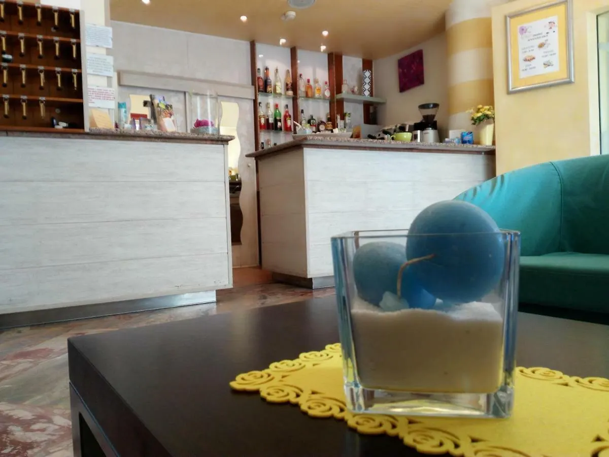**  Hotel Primula Cesenatico Itália