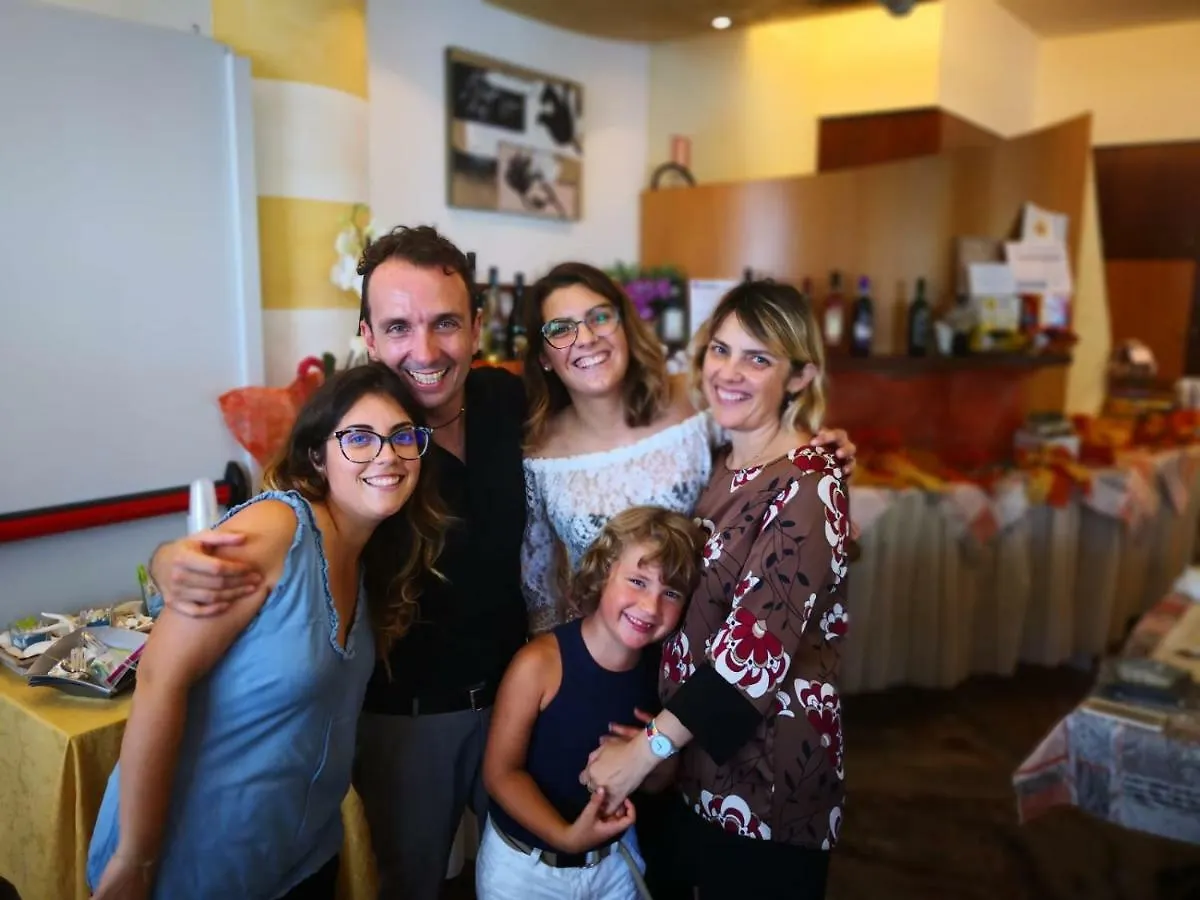 Hotel Primula Cesenatico 2*,